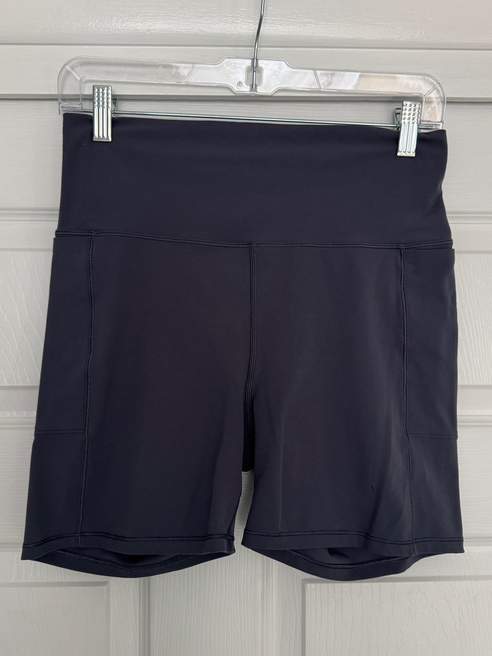 VUORI | women's 5" studio pocket short PURPLE/GRAY MEDIUM